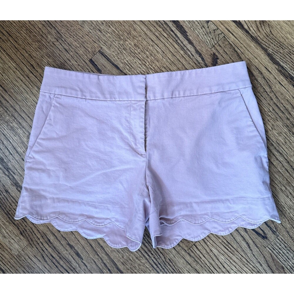 Women’s LOFT Pink Scallop  Hem Shorts The Riviera Size 2 - 4” Inseam